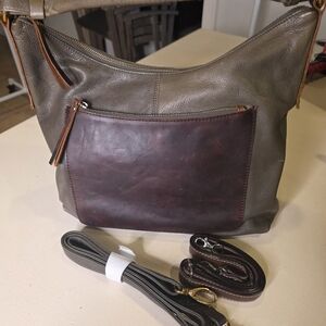 Elegant Two-Tone Leather Shoulder Bag